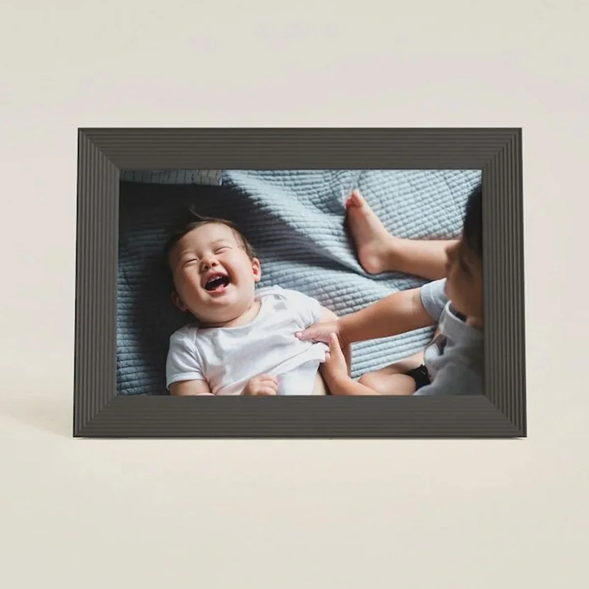 Aura Carver 10-Inch Digital Photo Frame - Image 2