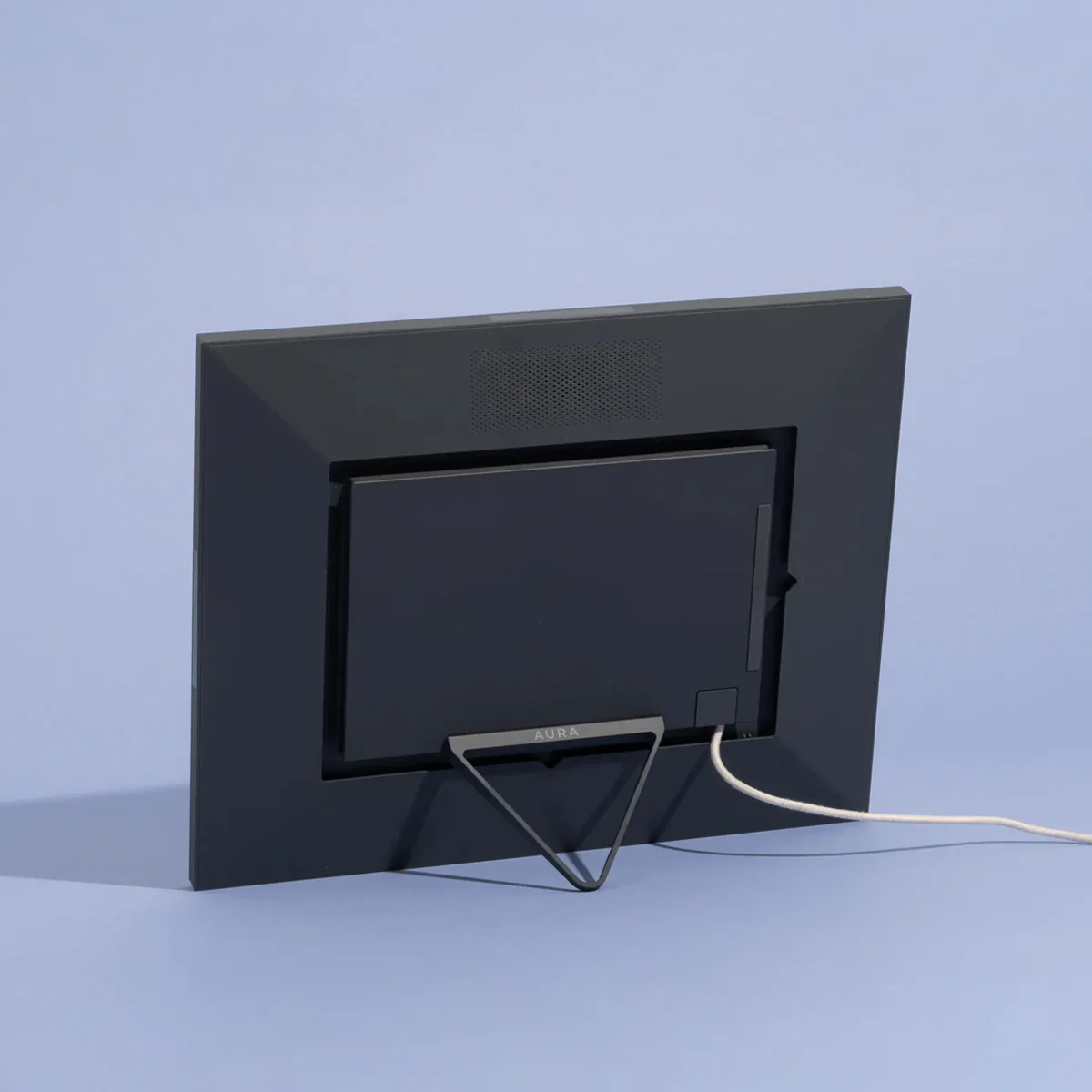 Aura Walden 15-Inch Digital Photo Frame - Image 2